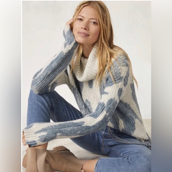 Anthropologie Pilcro Spotted Turtleneck Sweater Size S. B21 - Picture 1 of 8